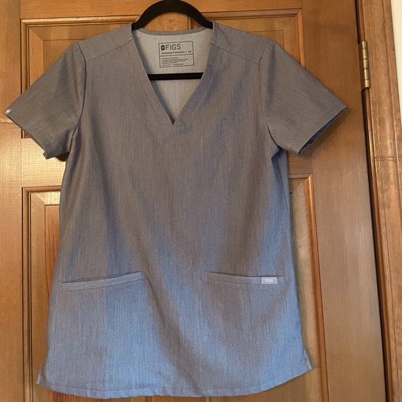 Figs Tops - Figs Casma Technical Collection Gray V Neck Scrub Top Size XS